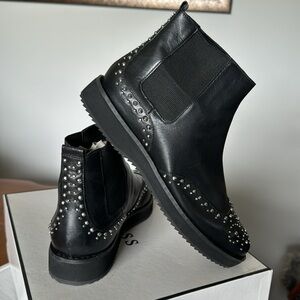 MICHAEL KORS Sofia Flat Black Leather Studded Ankle Boots Size 6.5